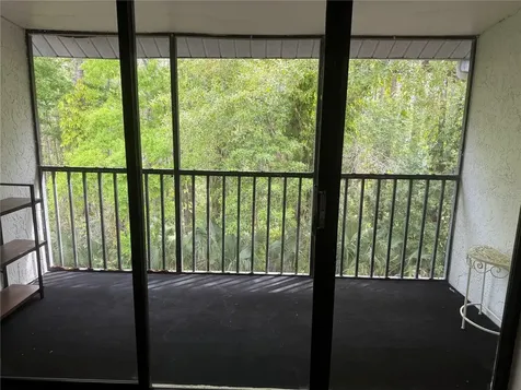 1236 Pine Ridge Circle W Tarpon Springs FL 34688