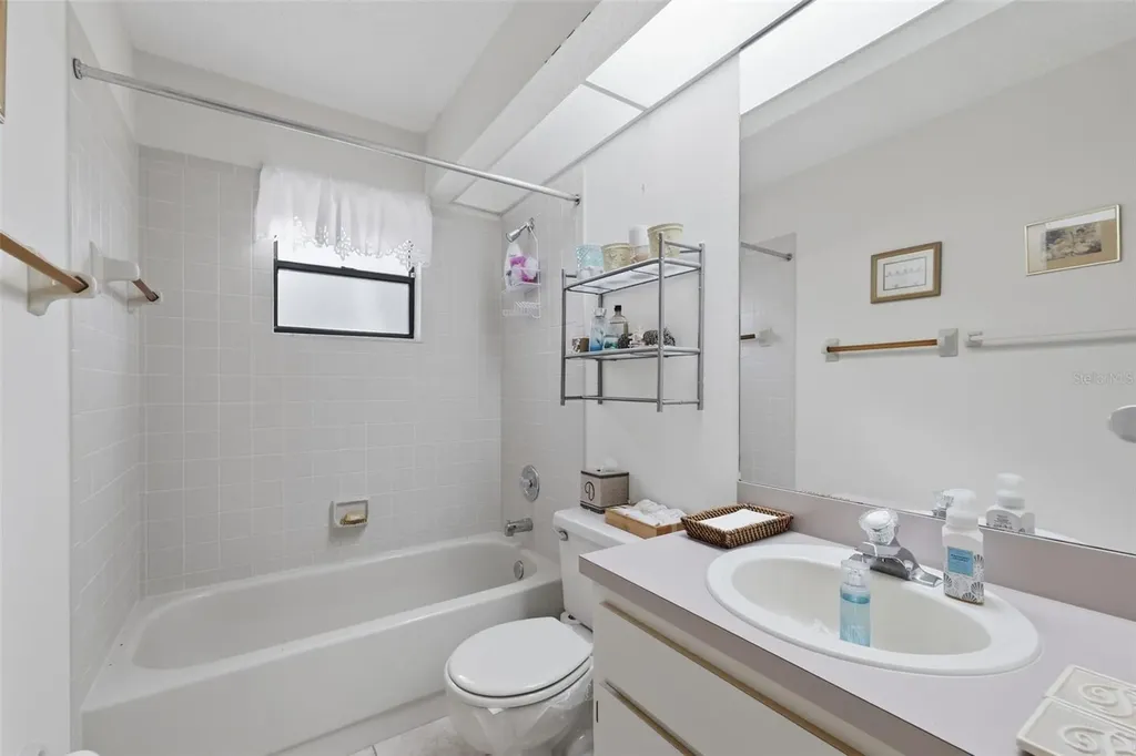 9484 Nakoma Way Weeki Wachee FL 34613