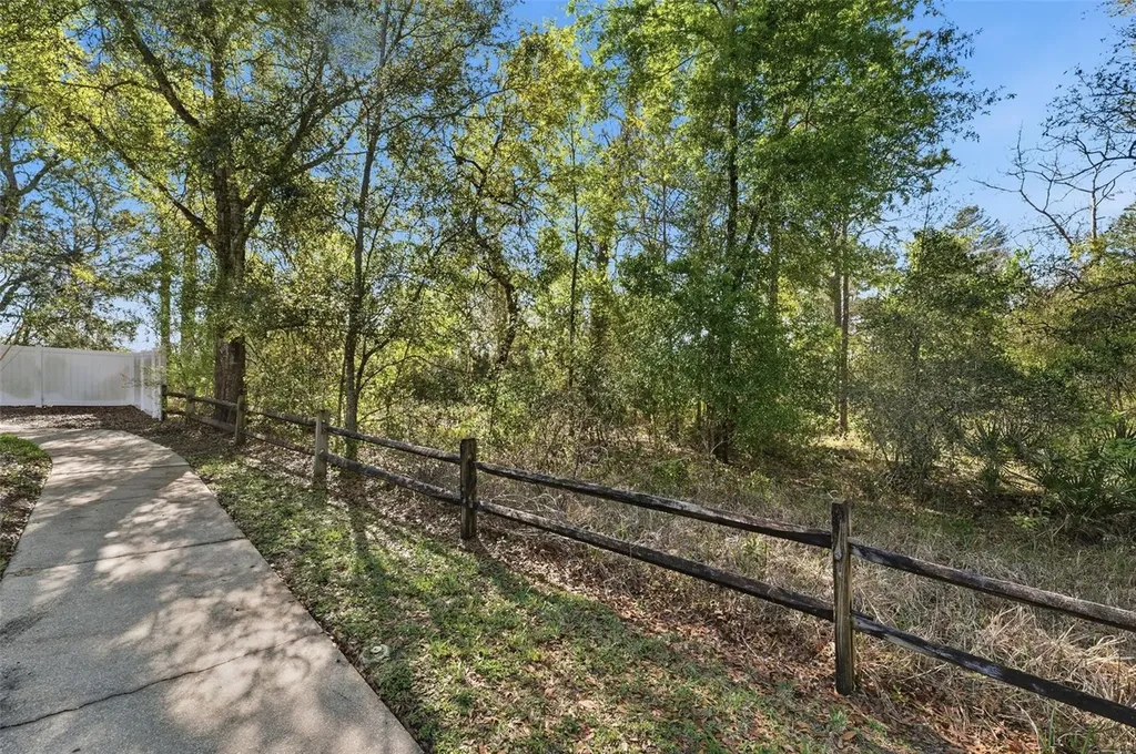 9484 Nakoma Way Weeki Wachee FL 34613