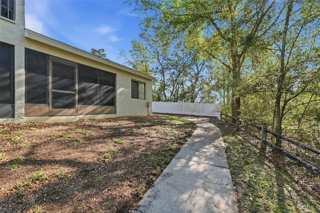 9484 Nakoma Way Weeki Wachee FL 34613