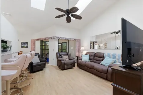 9484 Nakoma Way Weeki Wachee FL 34613