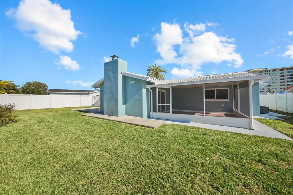 11441 47th Avenue N St Petersburg FL 33708