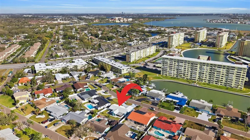 11441 47th Avenue N St Petersburg FL 33708