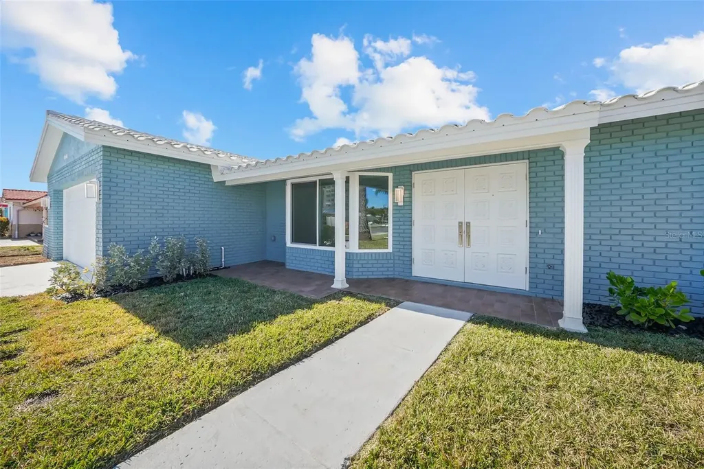 11441 47th Avenue N St Petersburg FL 33708