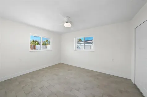 11441 47th Avenue N St Petersburg FL 33708