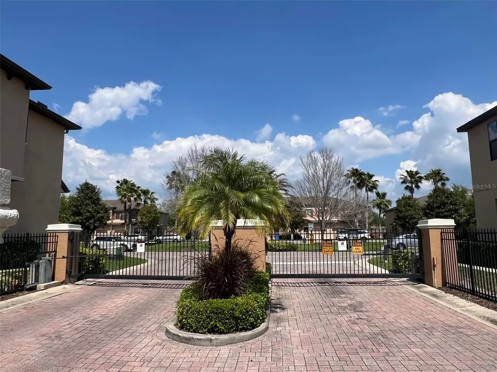 10243 Villa Palazzo Court Tampa FL 33615