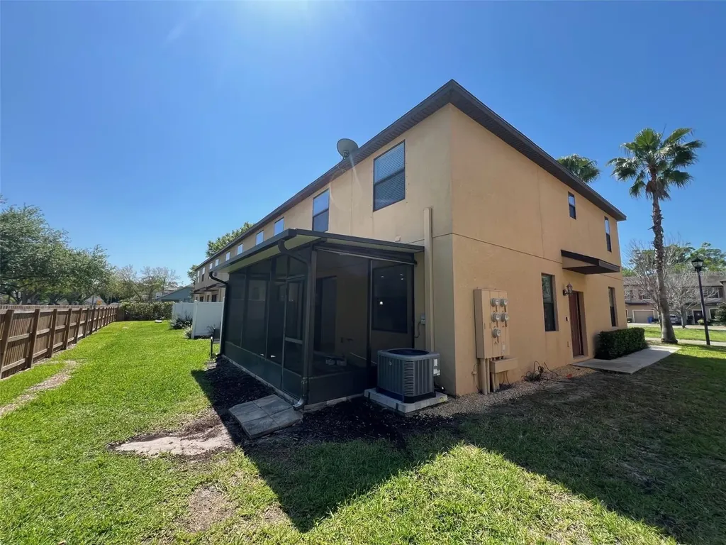 10243 Villa Palazzo Court Tampa FL 33615