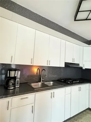530 B/q 196-24 Villa Carolina Carolina PR 00985