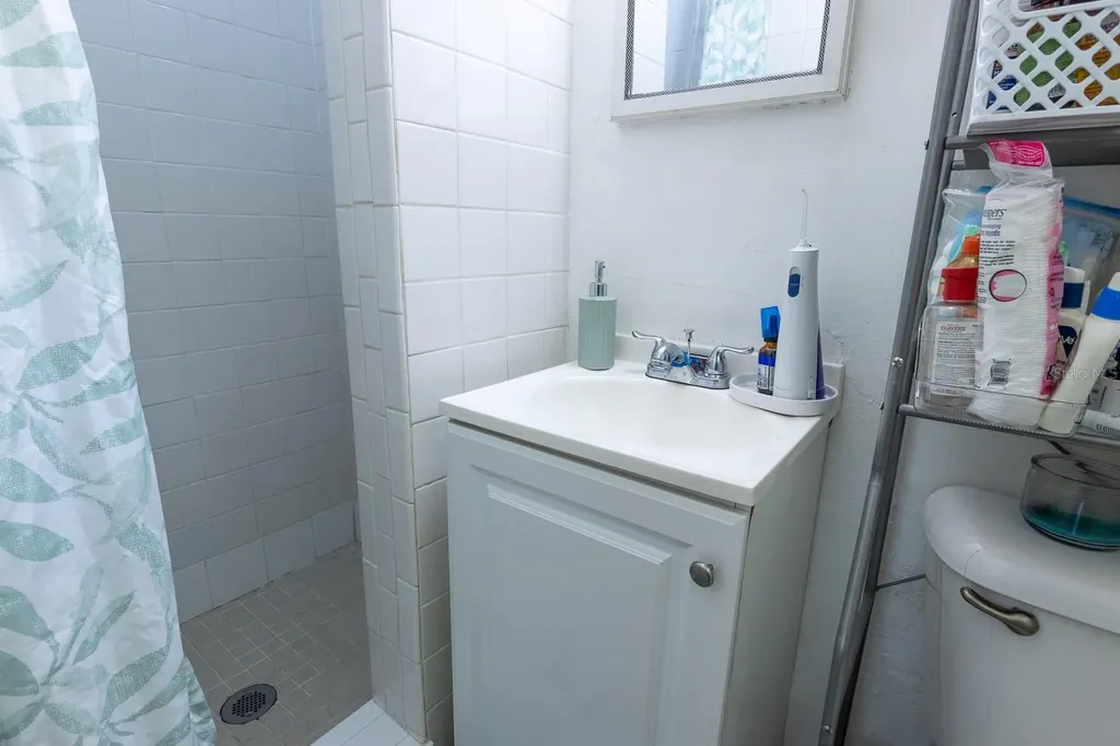 610 N East Avenue Sarasota FL 34237