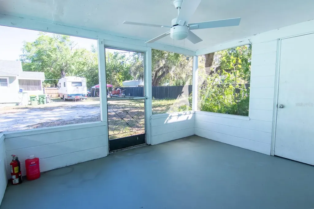 610 N East Avenue Sarasota FL 34237