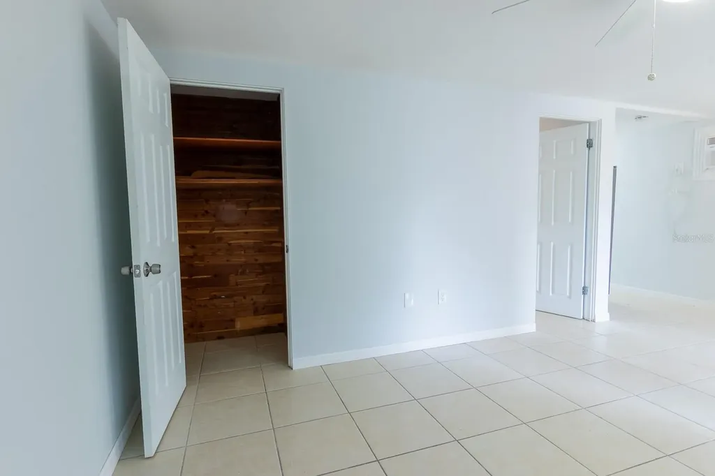 610 N East Avenue Sarasota FL 34237
