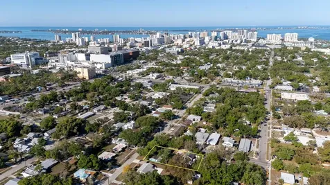 610 N East Avenue Sarasota FL 34237