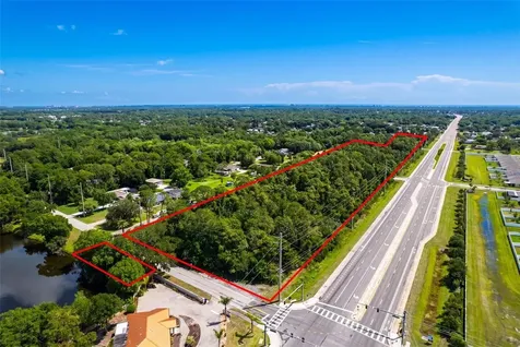 2895 W Indian River Boulevard Edgewater FL 32132