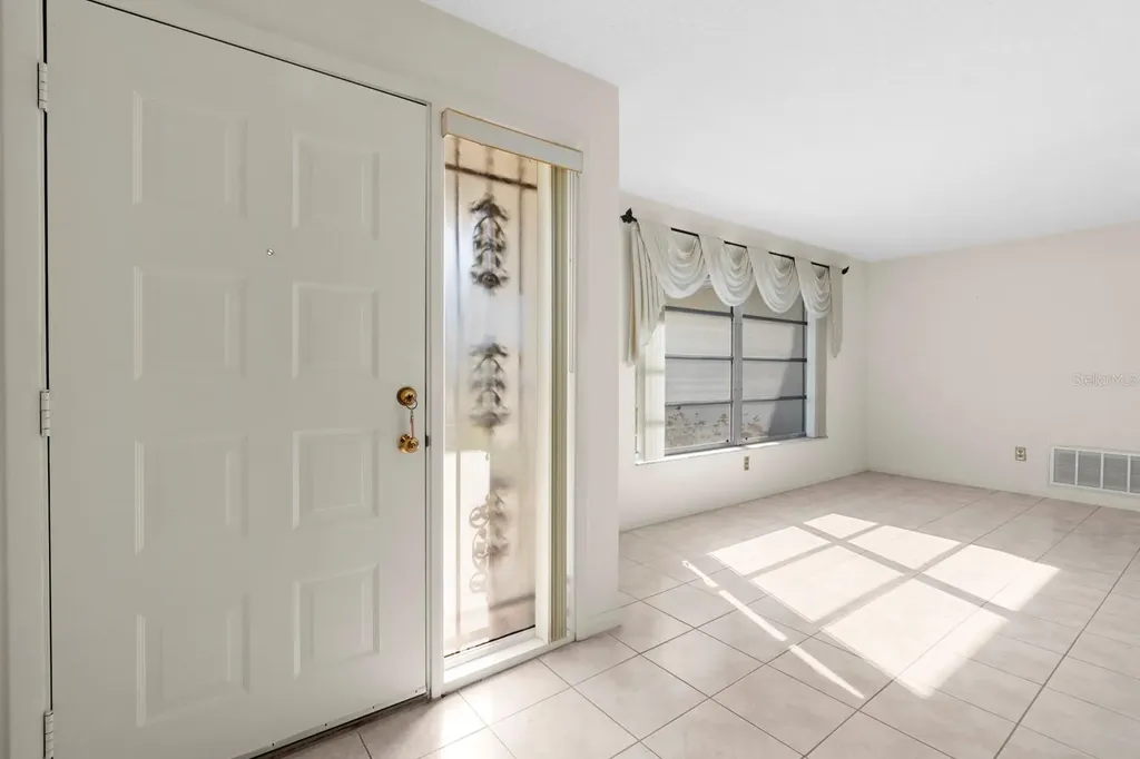 2549 Wynnewood Drive Clearwater FL 33763