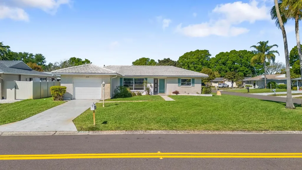 2549 Wynnewood Drive Clearwater FL 33763