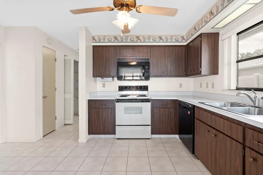 2549 Wynnewood Drive Clearwater FL 33763