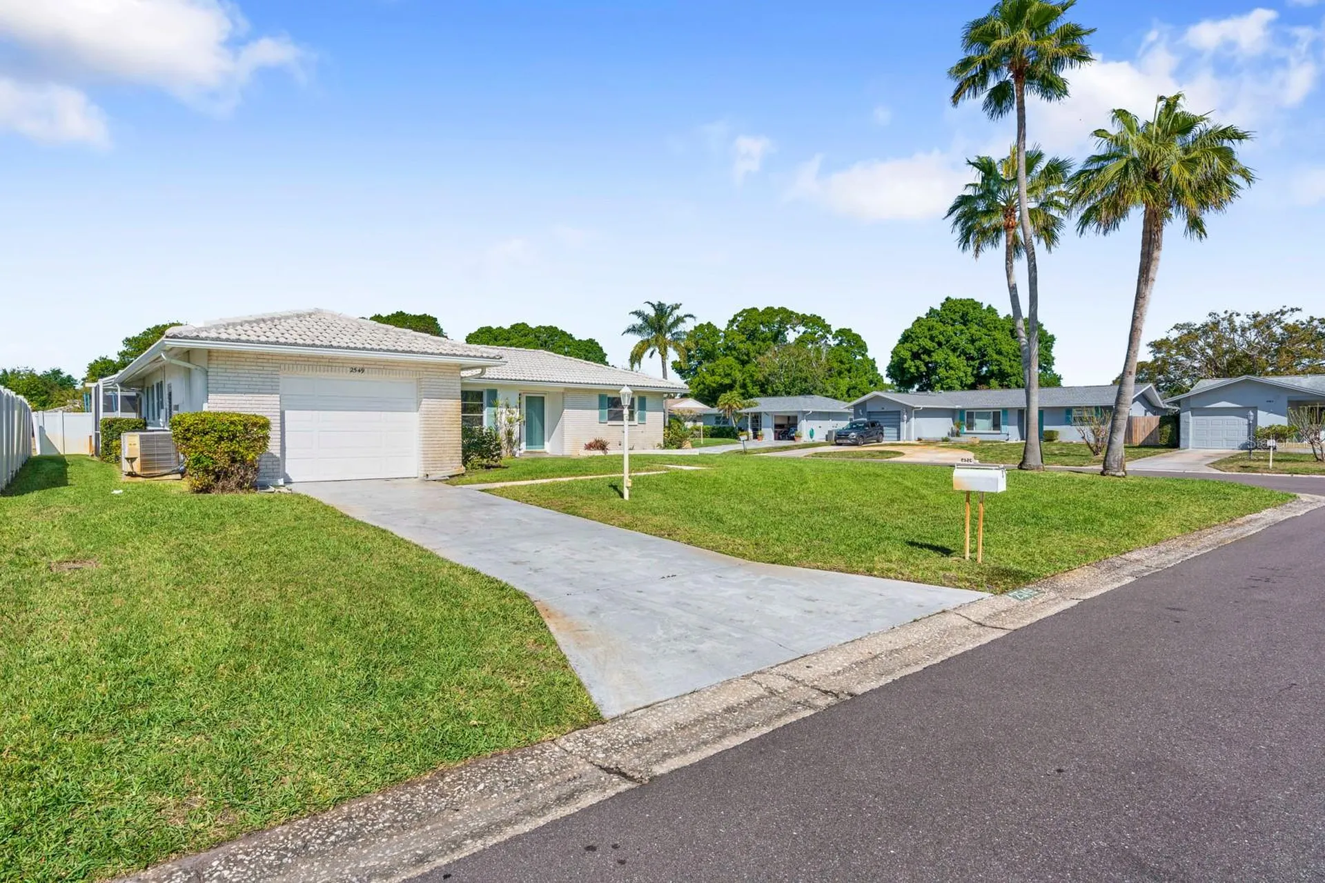 2549 Wynnewood Drive Clearwater FL 33763