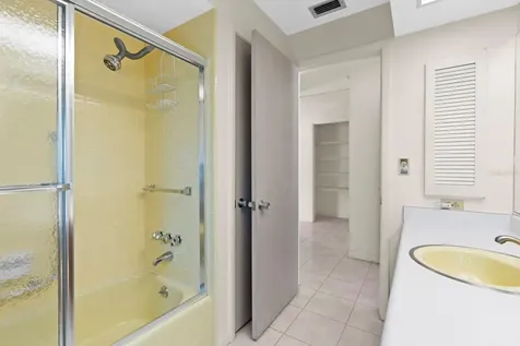 2549 Wynnewood Drive Clearwater FL 33763