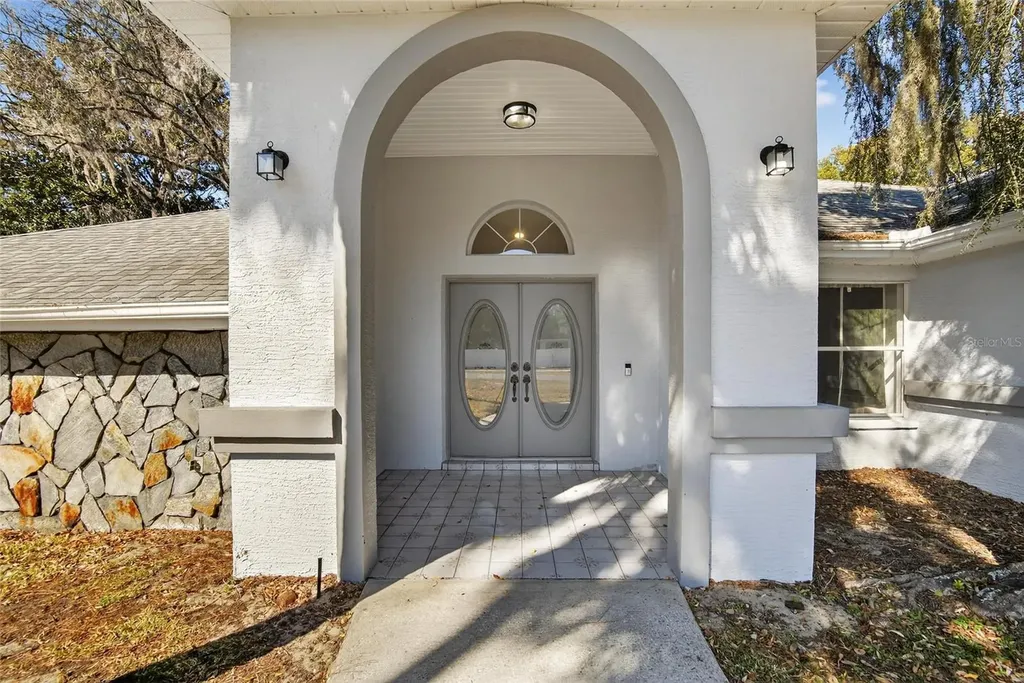 15047 Woodbury Road Brooksville FL 34604