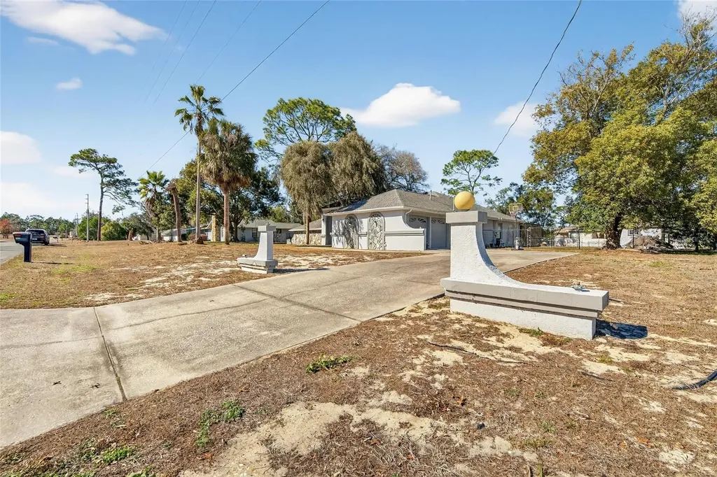 15047 Woodbury Road Brooksville FL 34604