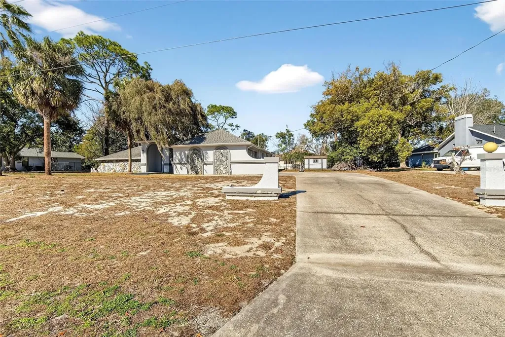 15047 Woodbury Road Brooksville FL 34604