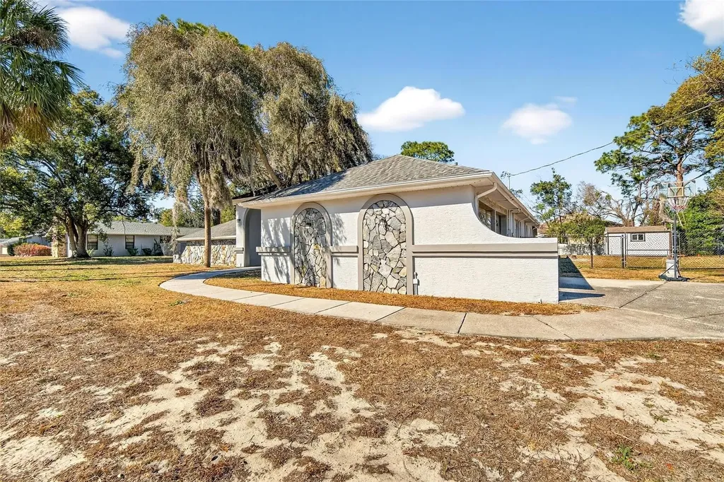 15047 Woodbury Road Brooksville FL 34604