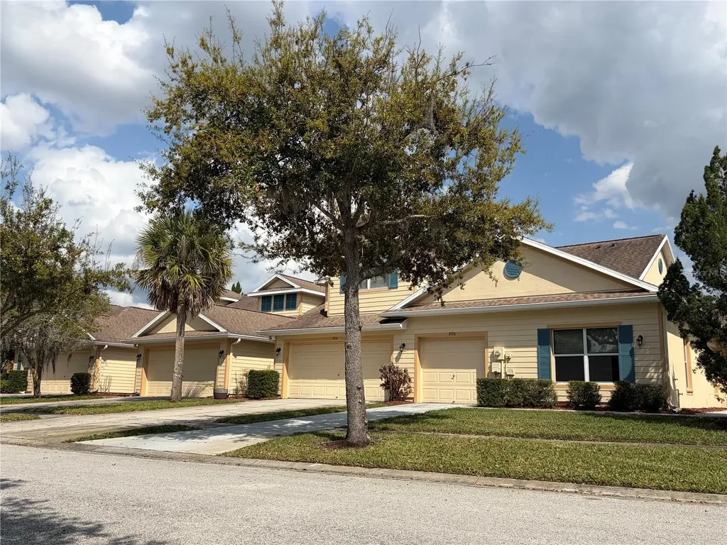 8914 Iron Oak Tampa FL 33647