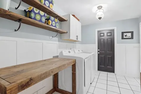 1143 Lancer Lane Tarpon Springs FL 34689