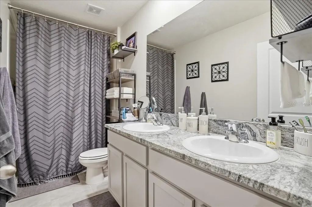 17456 Crescent Moon Loop Bradenton FL 34211