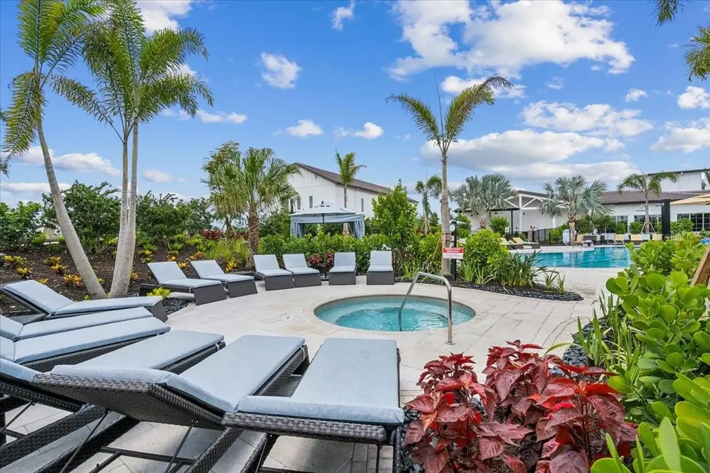 17456 Crescent Moon Loop Bradenton FL 34211