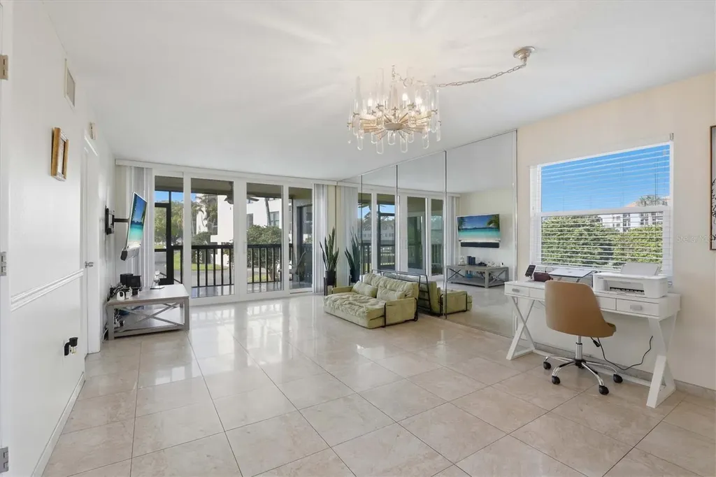 1805 Mariner Drive Tarpon Springs FL 34689