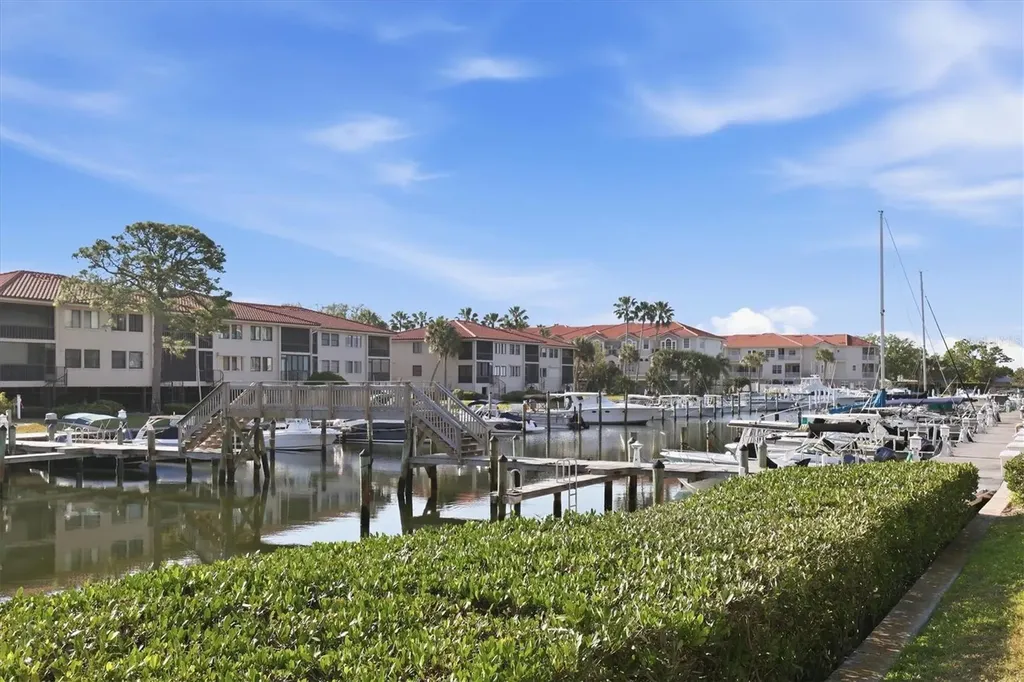 1805 Mariner Drive Tarpon Springs FL 34689