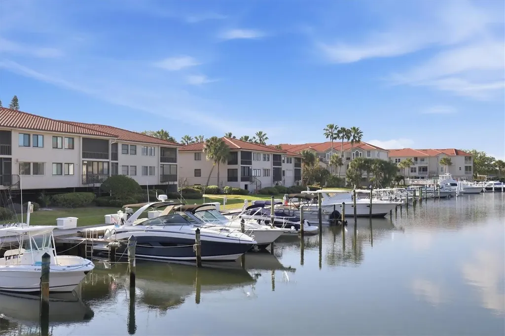 1805 Mariner Drive Tarpon Springs FL 34689