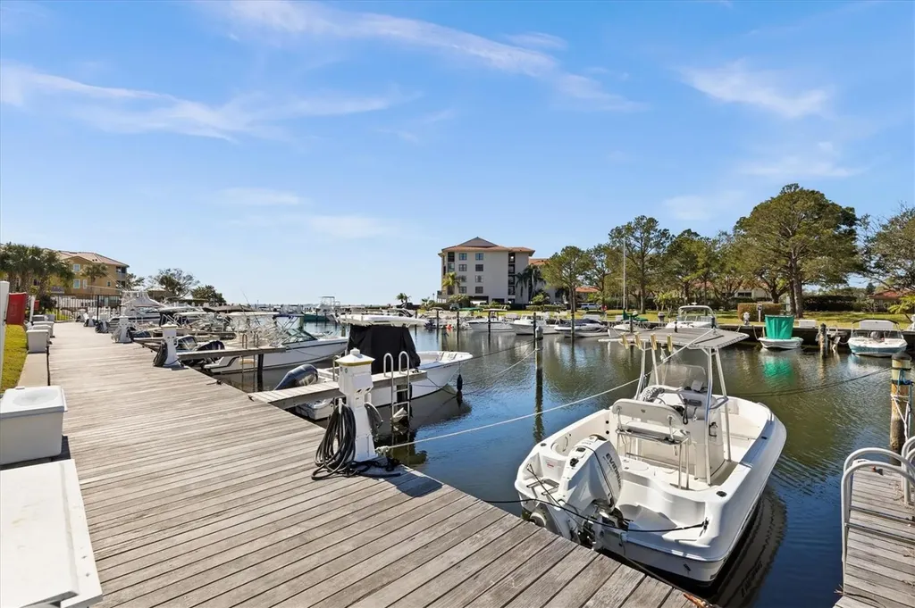 1805 Mariner Drive Tarpon Springs FL 34689