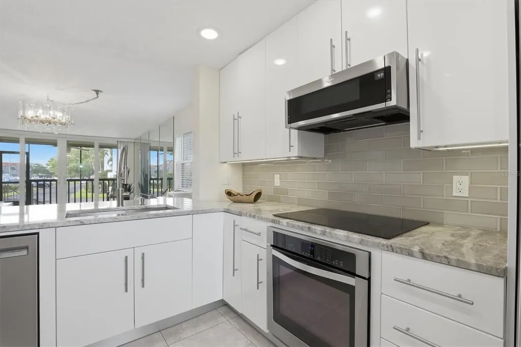 1805 Mariner Drive Tarpon Springs FL 34689