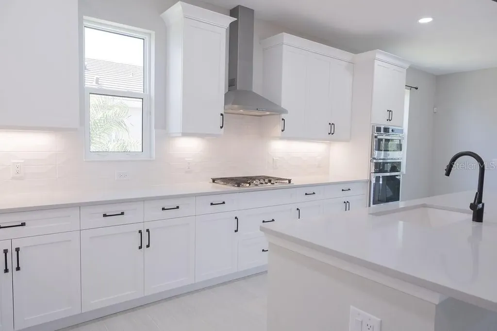 8100 Slipway Drive Sarasota FL 34240