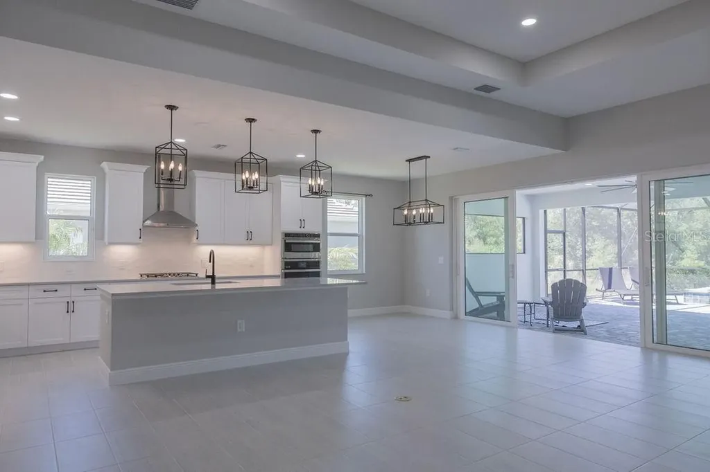 8100 Slipway Drive Sarasota FL 34240