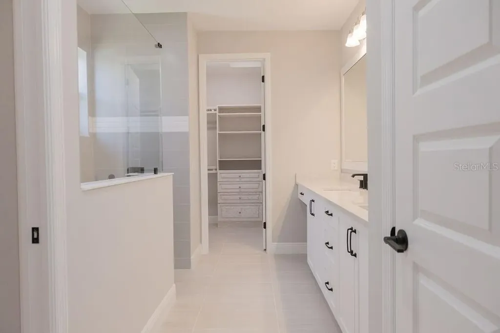 8100 Slipway Drive Sarasota FL 34240