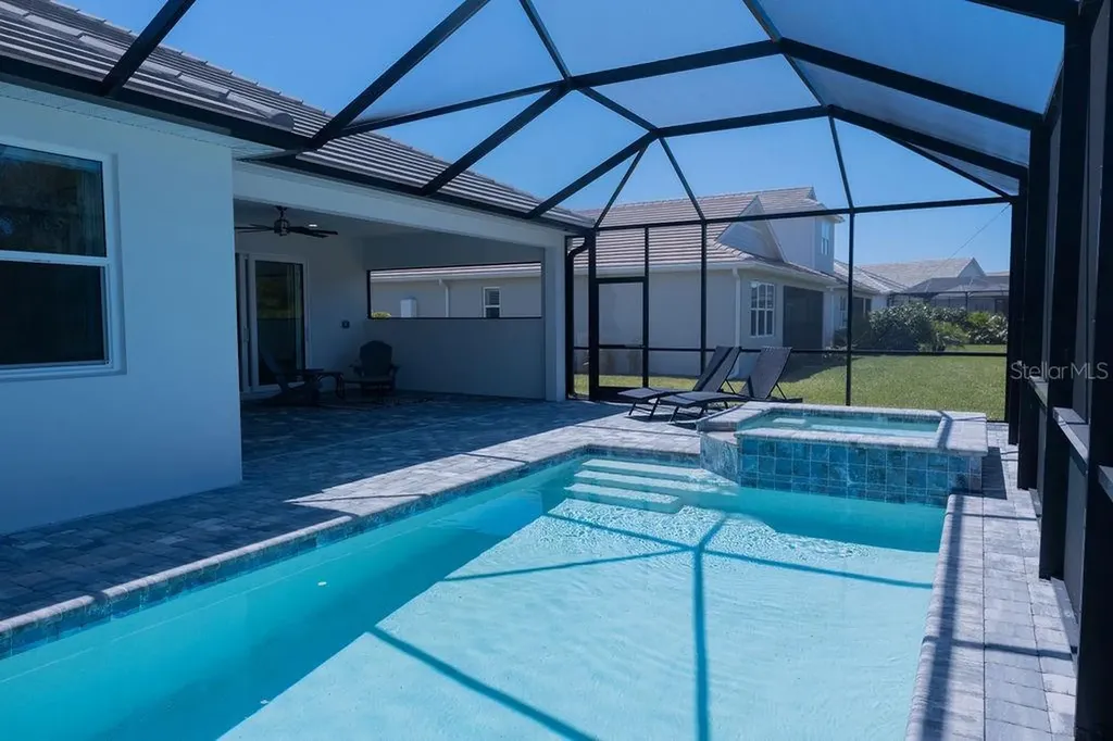 8100 Slipway Drive Sarasota FL 34240