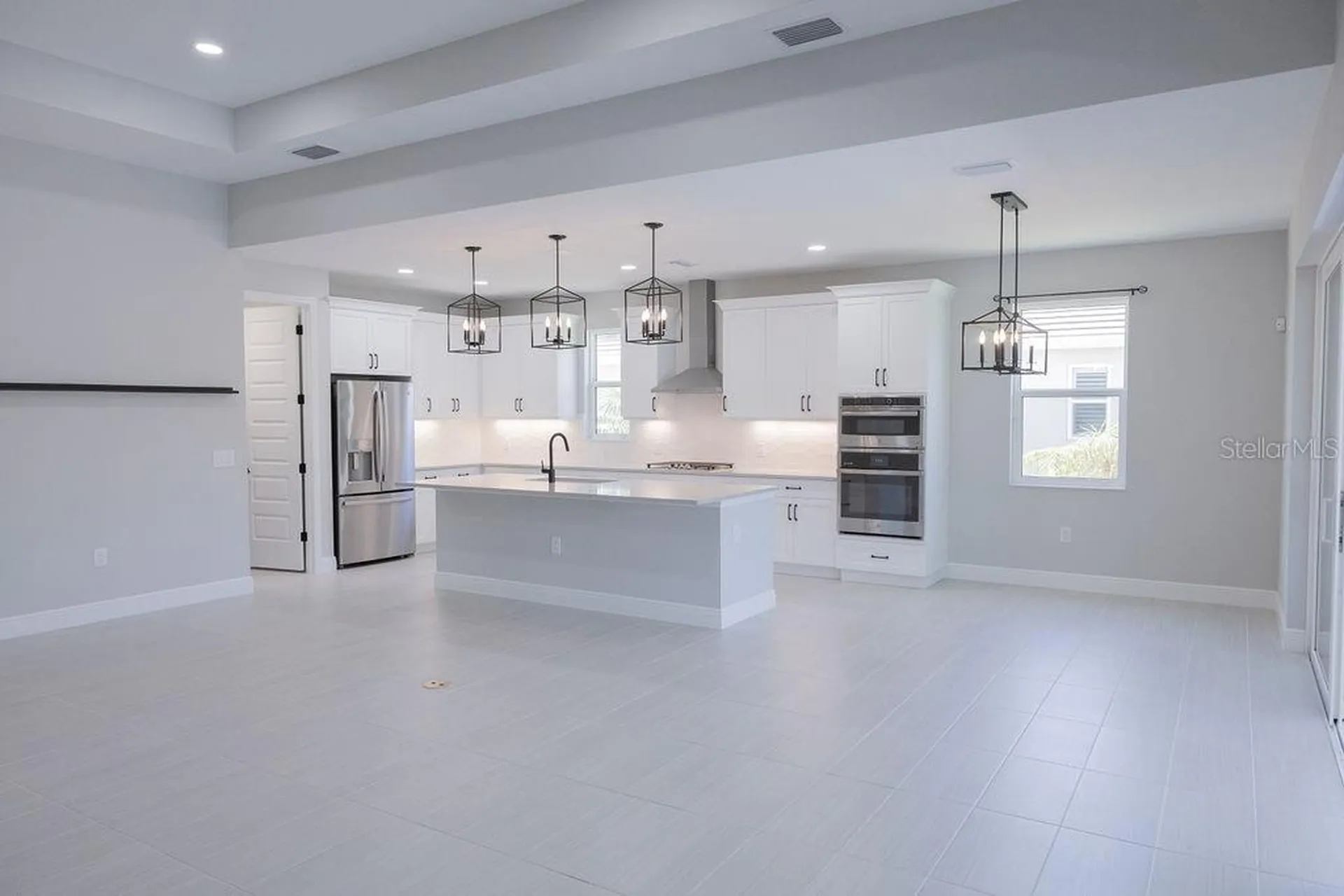 8100 Slipway Drive Sarasota FL 34240