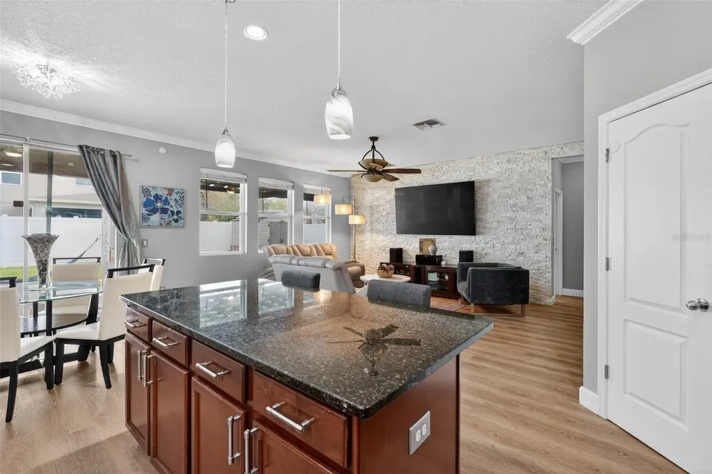 2502 Isabela Terrace Kissimmee FL 34743