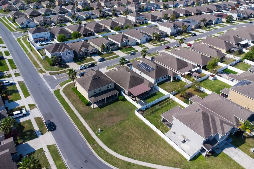 2502 Isabela Terrace Kissimmee FL 34743