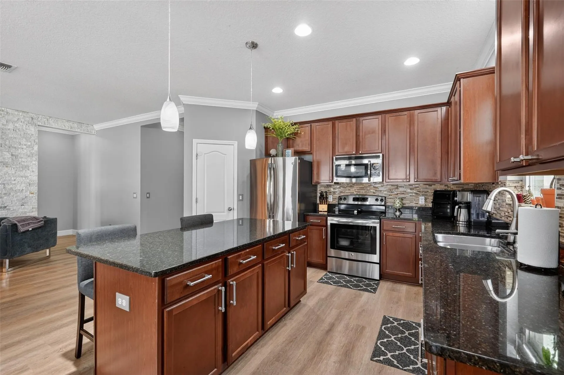 2502 Isabela Terrace Kissimmee FL 34743