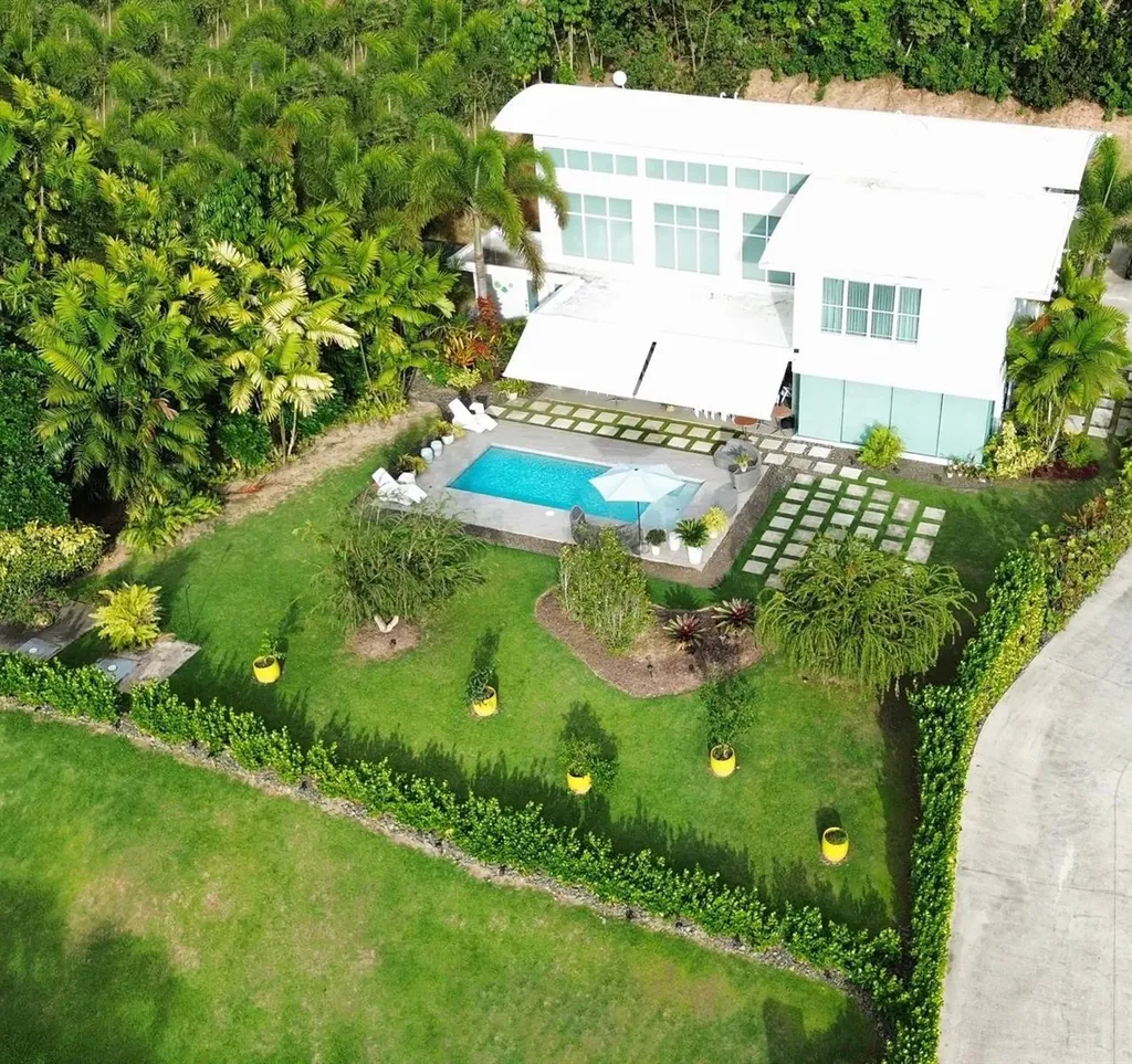 7 Mountain View E St, Lomas Del Sol Guaynabo PR 00969
