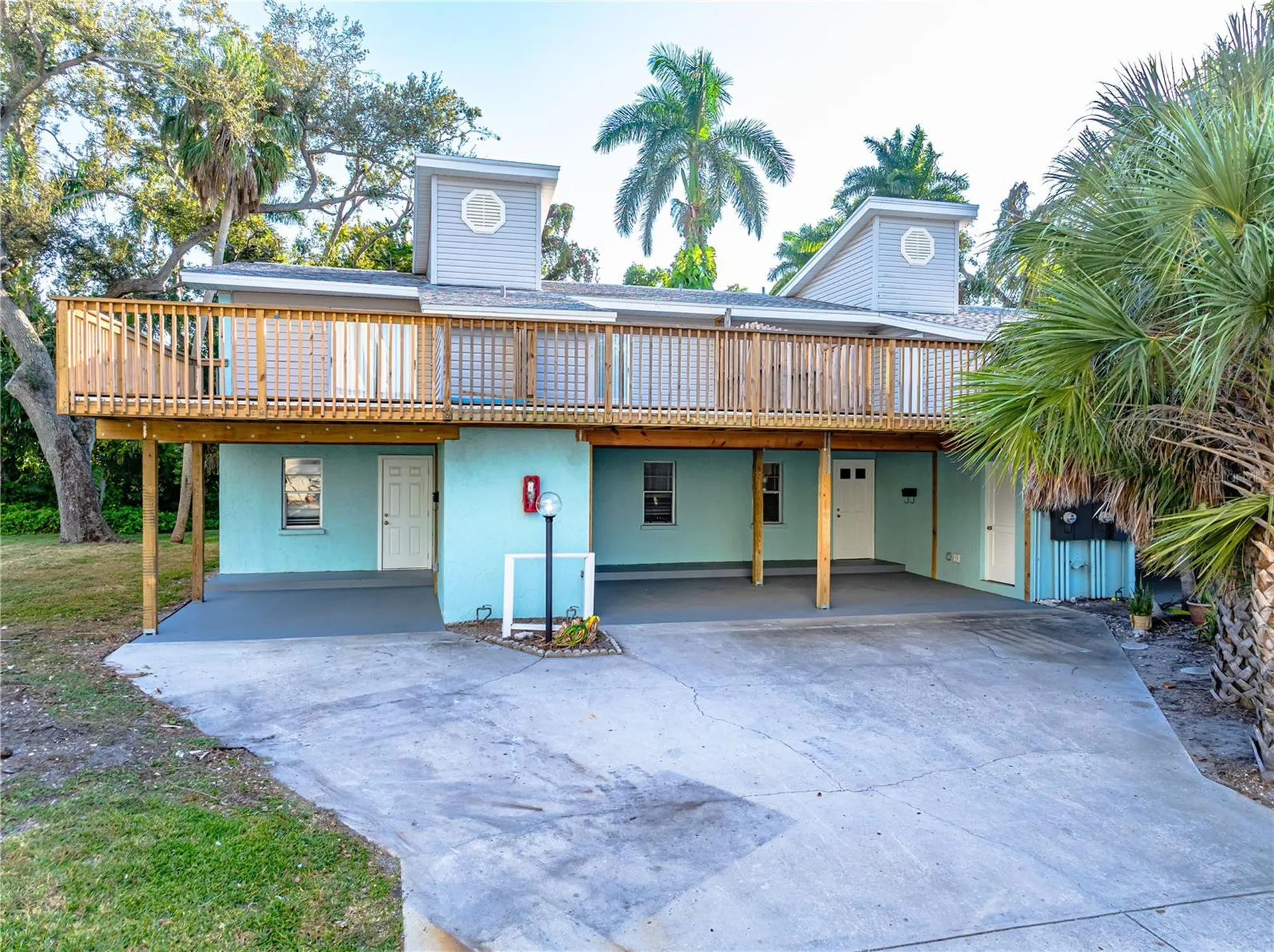 1559 7th Avenue W Bradenton FL 34205