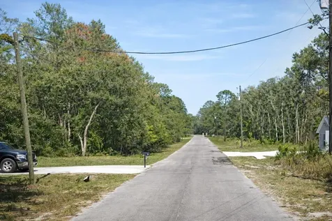 Malauka Pass Circle Ocklawaha FL 32179
