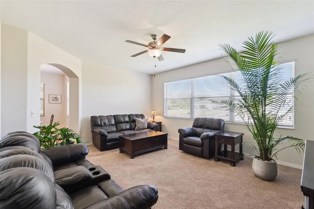 26645 Manassas Drive Leesburg FL 34748