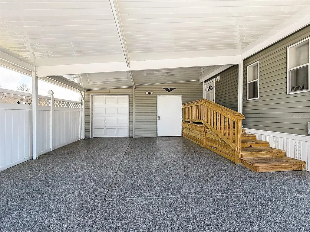 1658 Elkhart Circle Tavares FL 32778