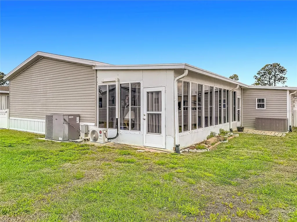1658 Elkhart Circle Tavares FL 32778