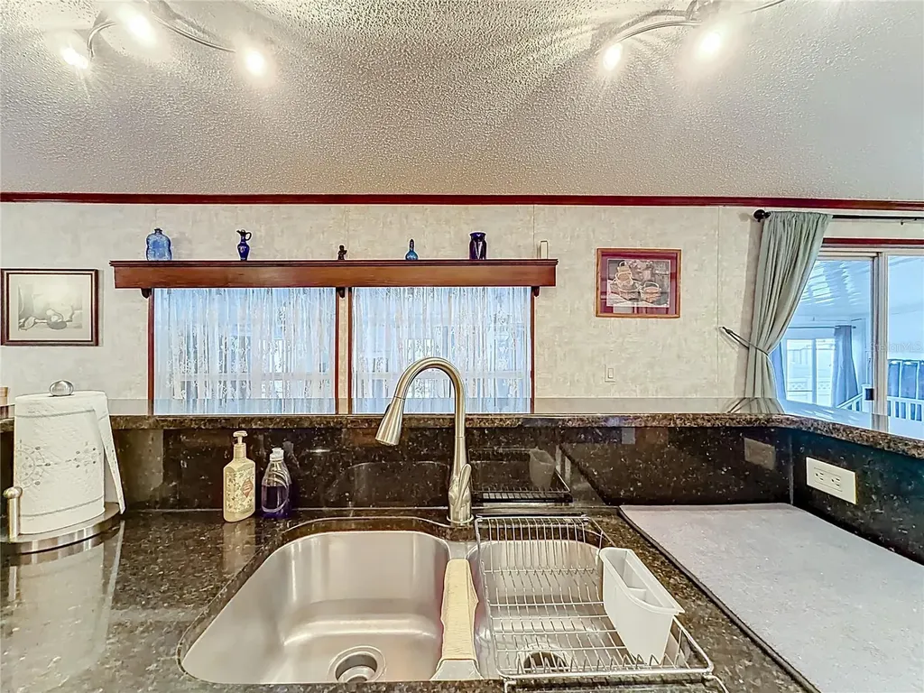 1658 Elkhart Circle Tavares FL 32778